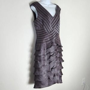 Adrianna Papell Dress Knee Length Short Sleeved Tiered Lined Size 12